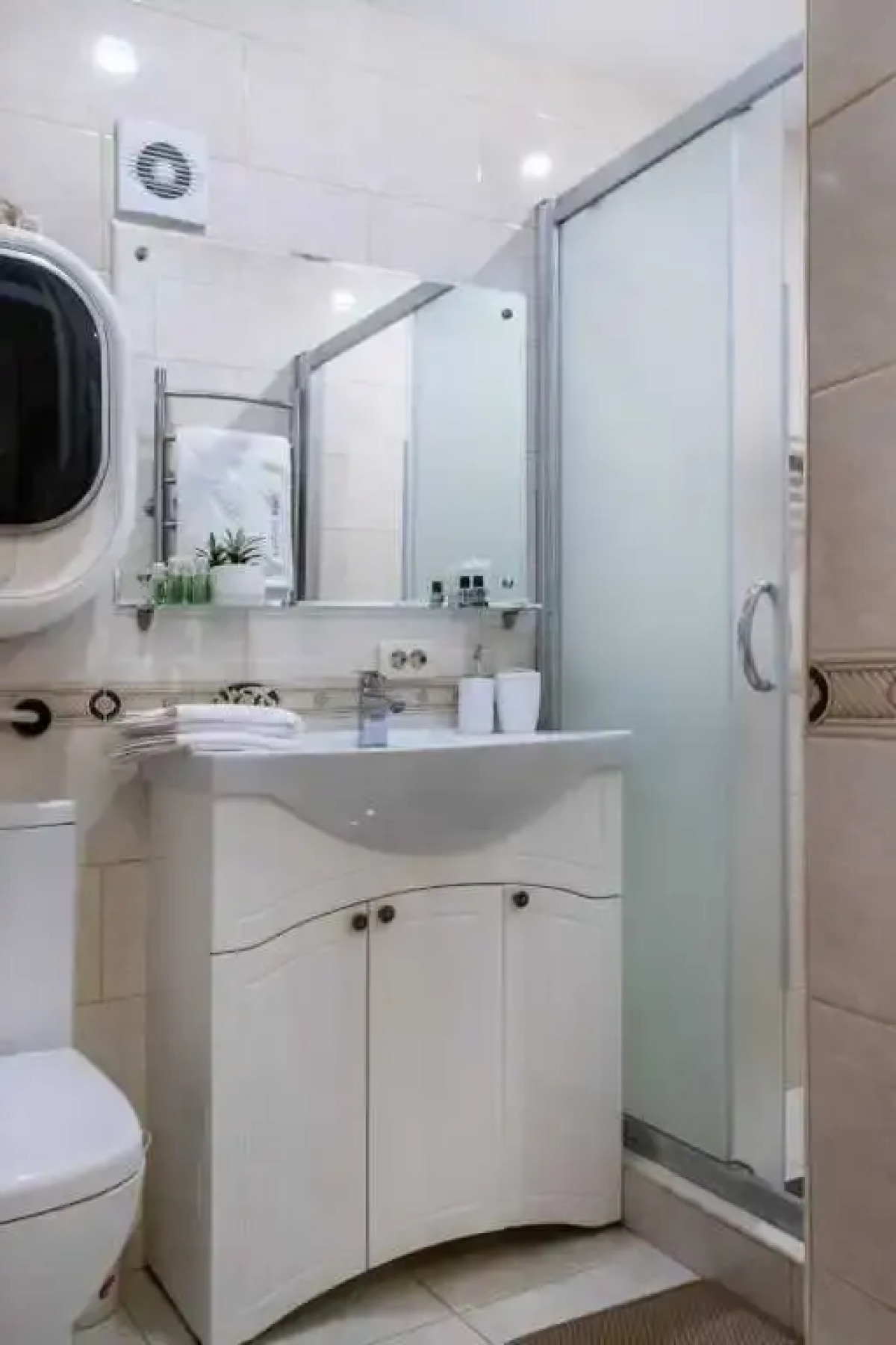 Квартира c Двумя Раздельными Спальнями и Балконом в Центре от Piligrim kmv