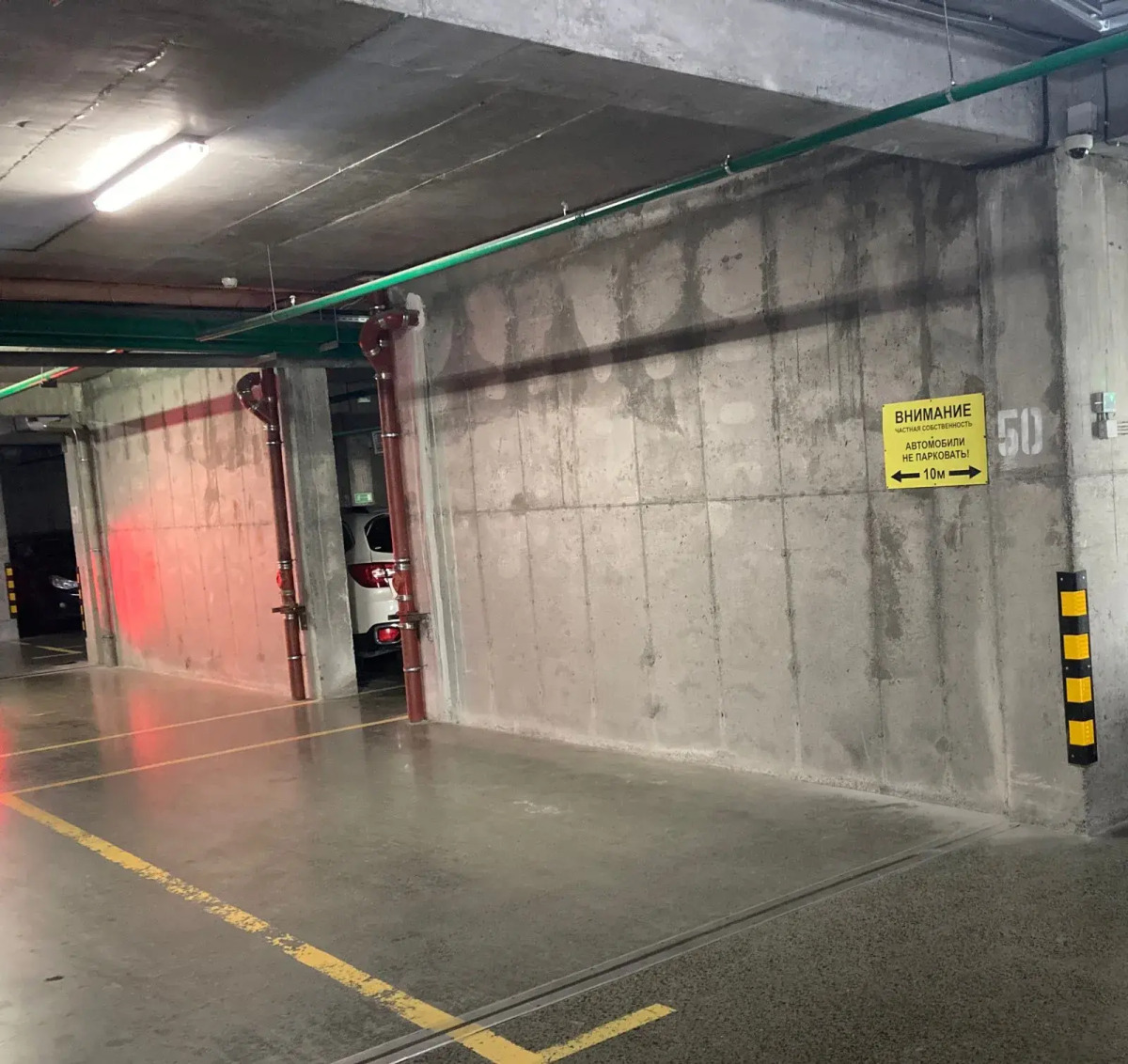 Апартаменты на высоком этаже, рядом с театром и мостом, недалеко от центра. Фастовская 29.