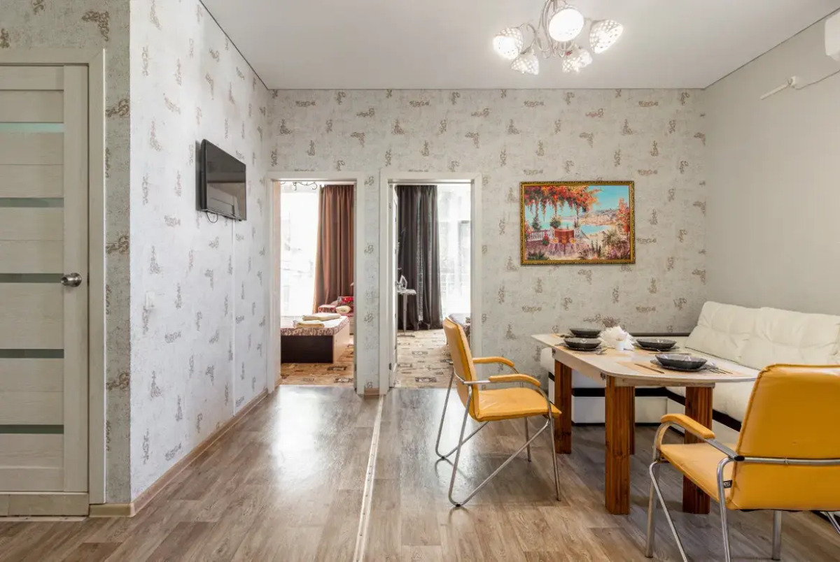 Квартира на Декабристов 17