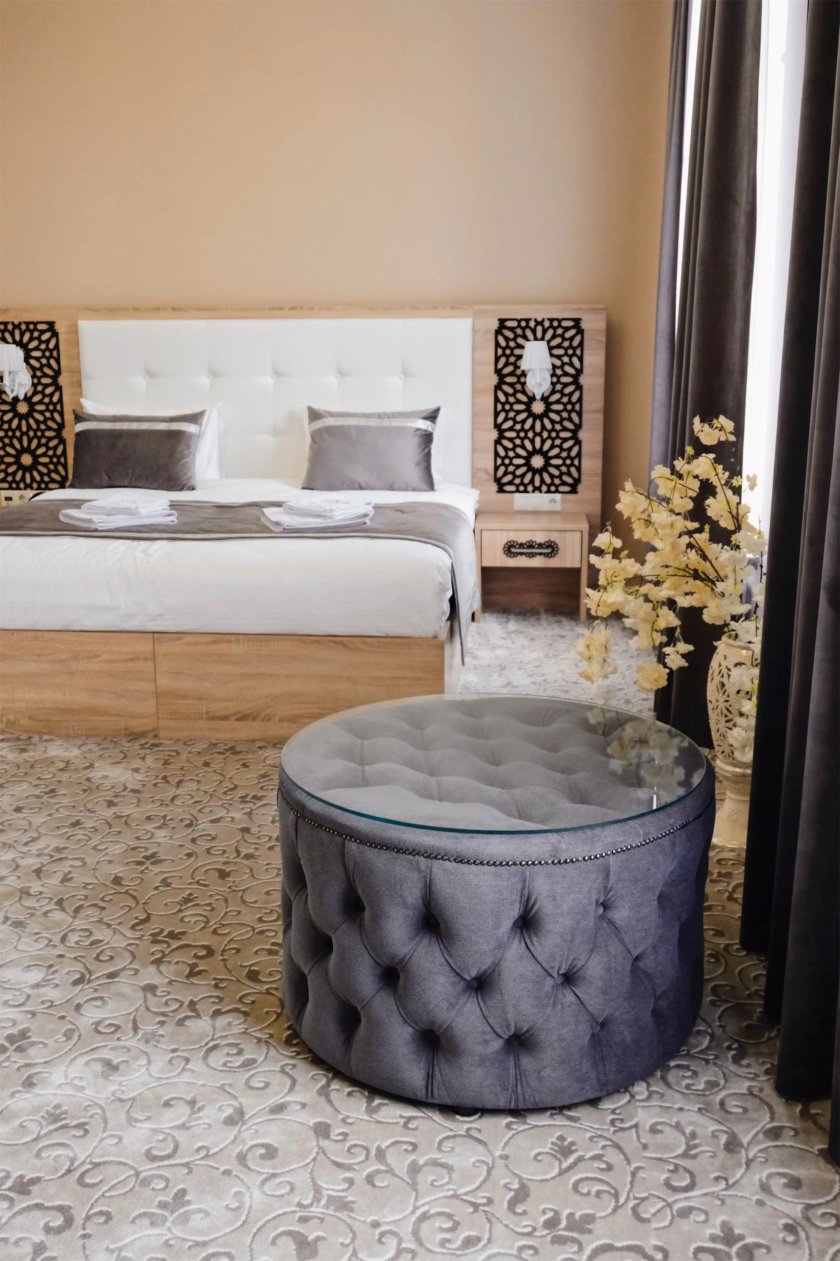 Отель Дона Исаева