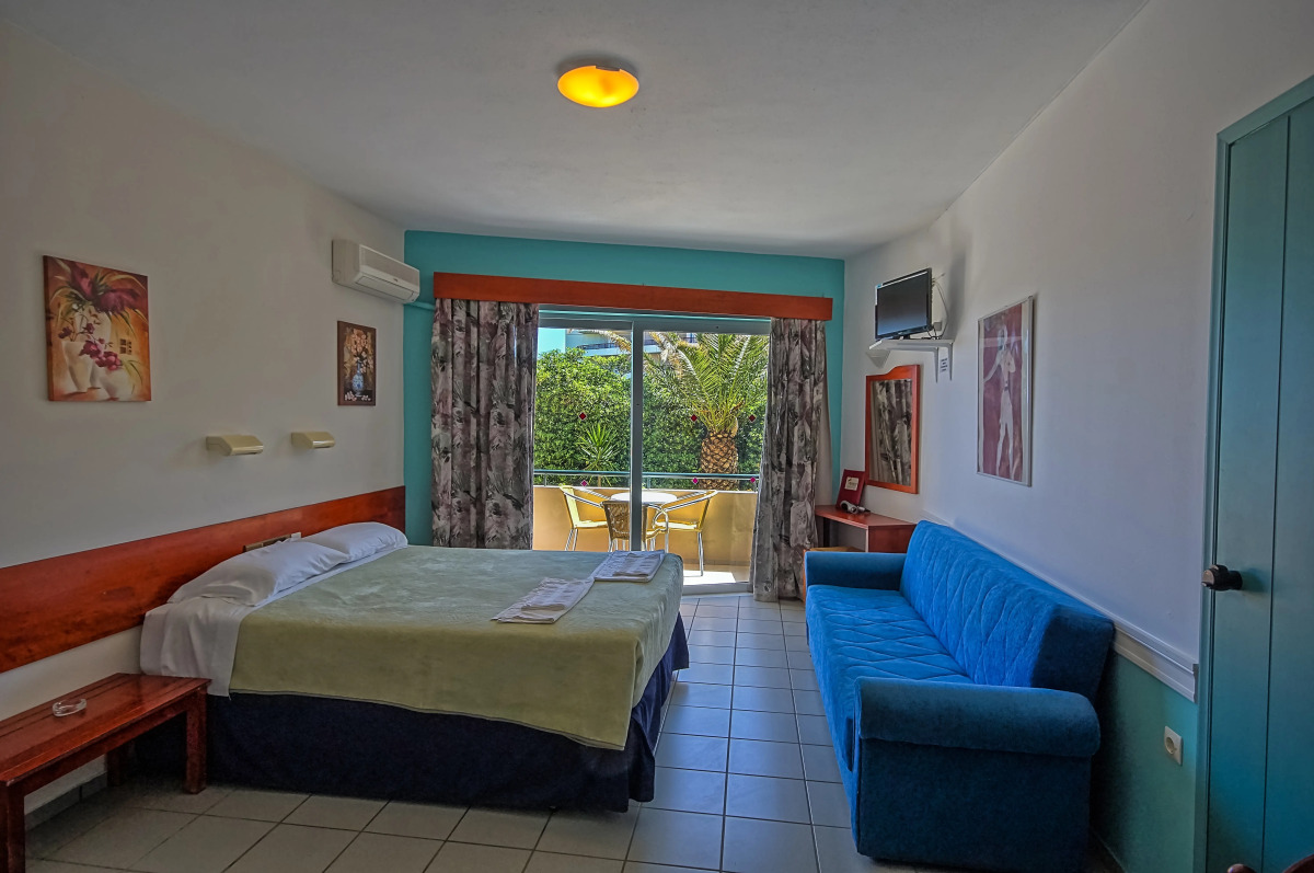 Апартаменты Seafront Beach Hotel