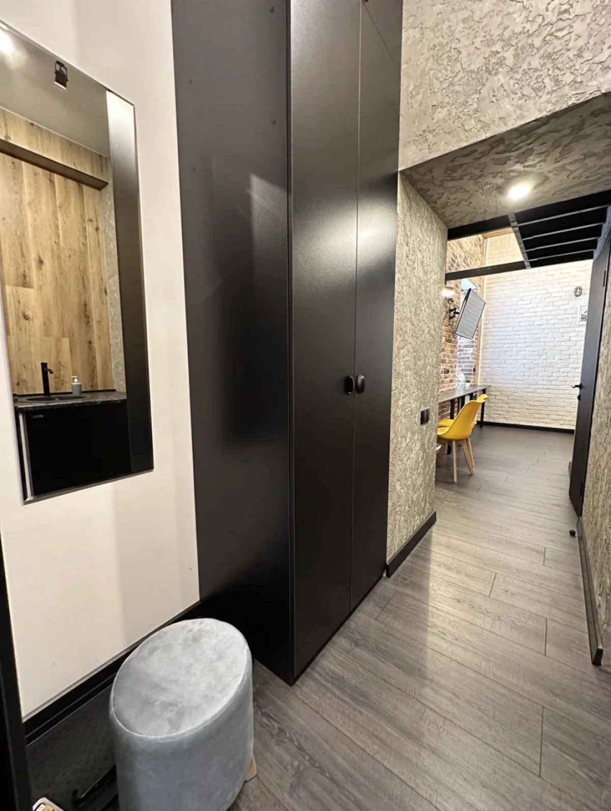 Апартаменты Двухуровневая Студия Лофт на Маяковского 17