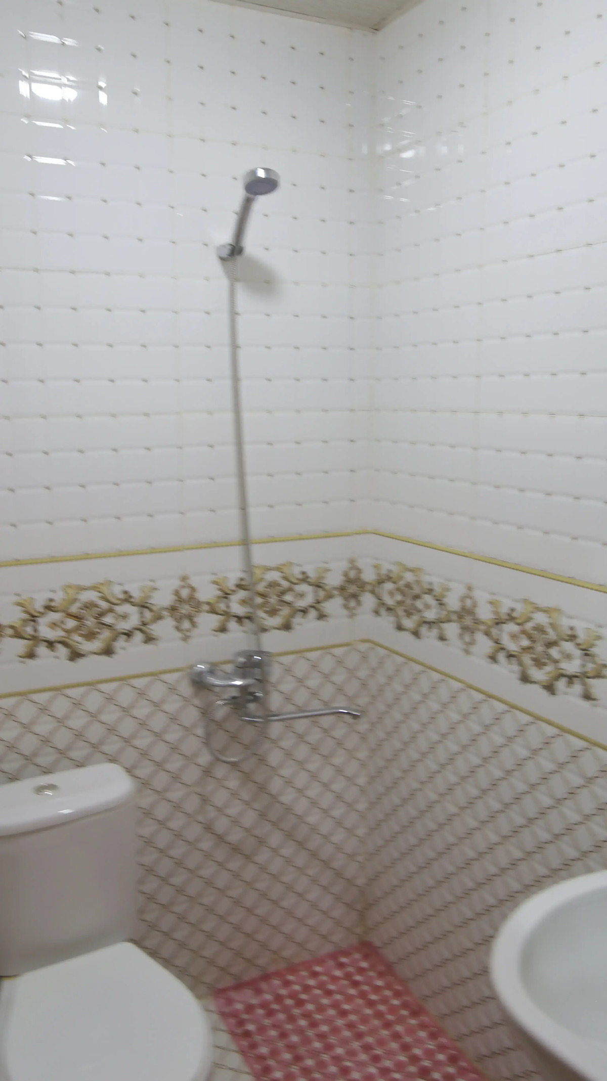 Отель Ideal Best Tour