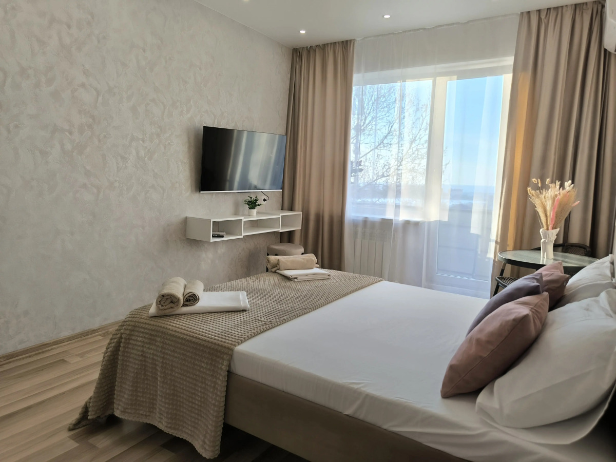 Апартаменты 1к у Херсонеса, ТЦ Муссон на 3 Гостя в 15 Мин. от Пляжа с Отличным Видом