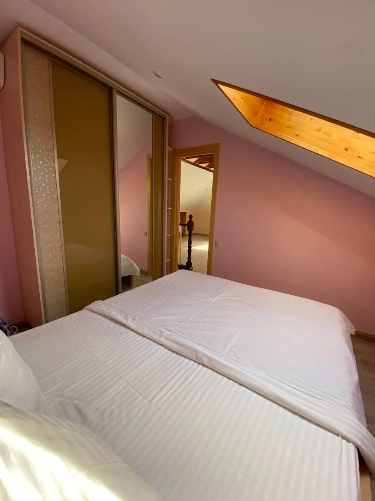 Апартаменты Семейные Двухуровневые Айсберг