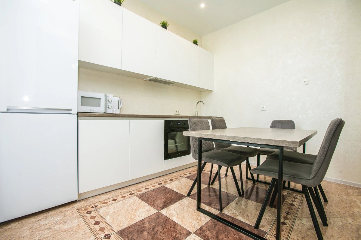 Апартаменты 3 комнатные Интернациональная 2 Центр города