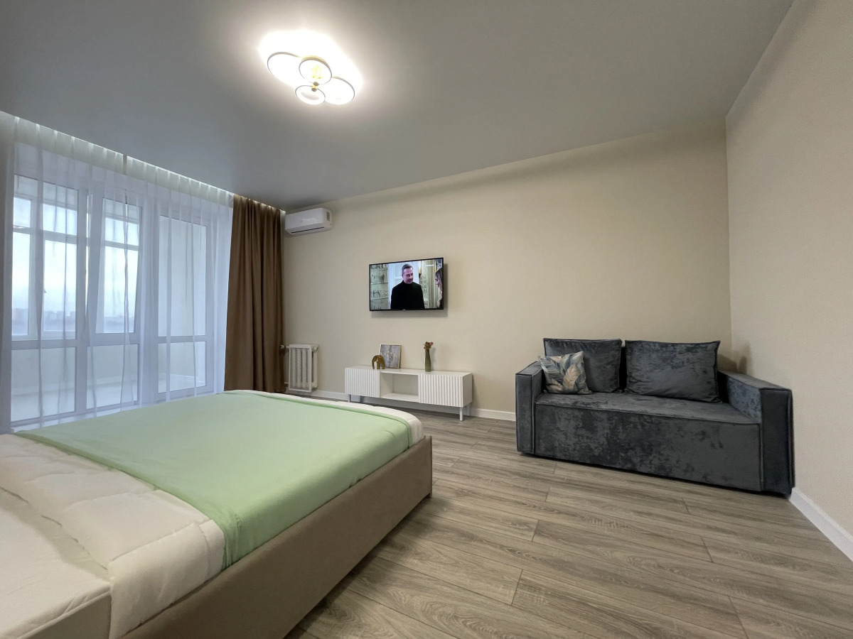 Квартира Чистопольская, 77