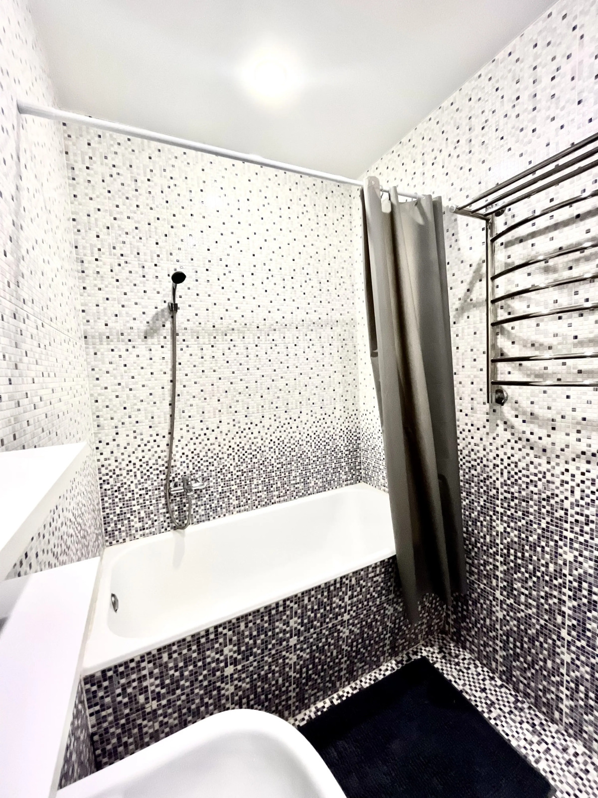 Апартаменты Светлые на Фомушина с Видом на Парк