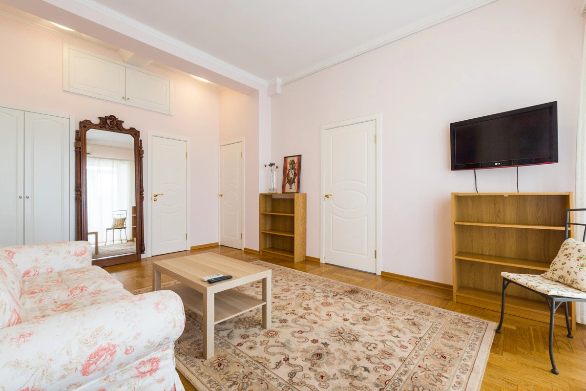Квартира на Замаренова 11А