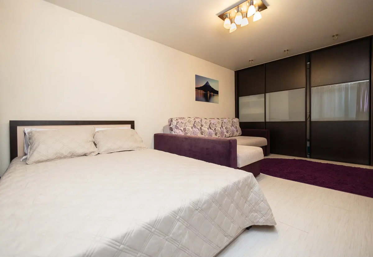 Квартира Уютная чистая рядом с метро Якуба Коласа