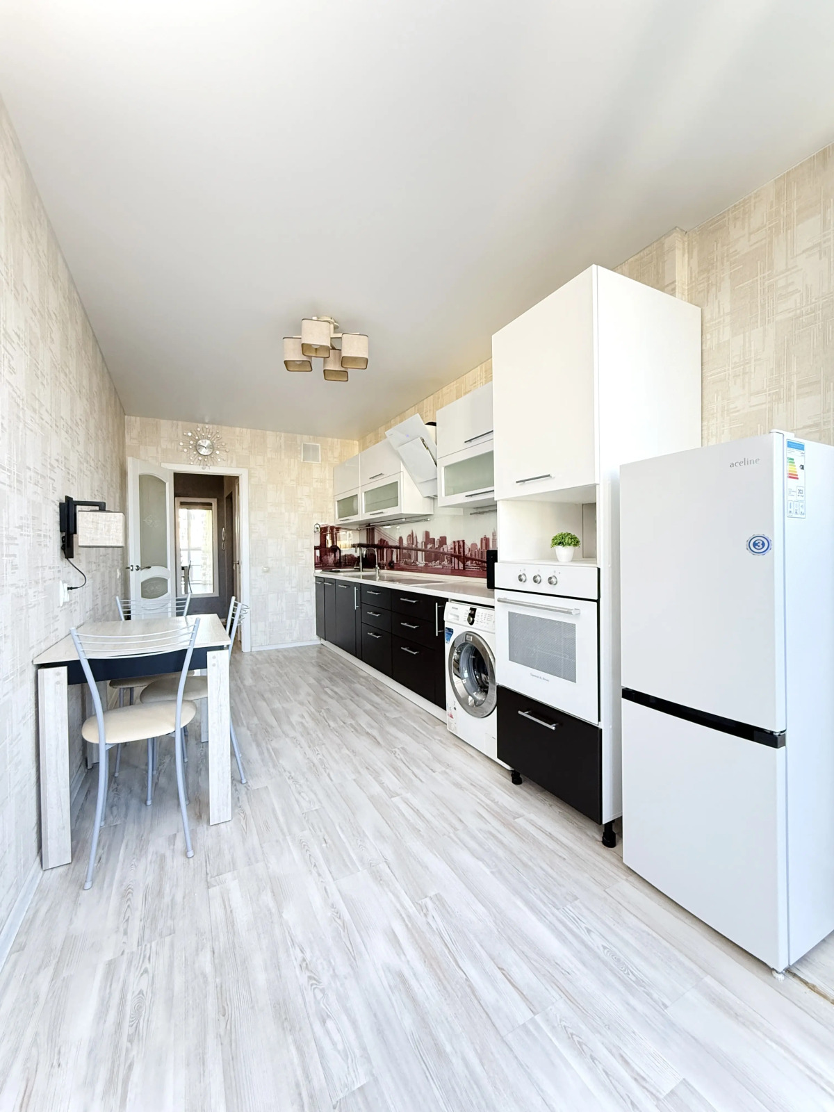 Апартаменты Шикарные трёхкомнатные в центре города вблизи Мамаева Кургана