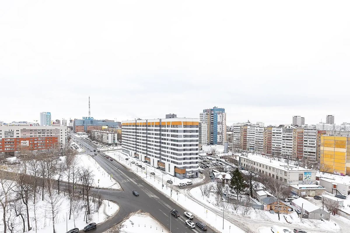 Апартаменты Просторная студия в центре на ул. Горького 23а Сова-Дом