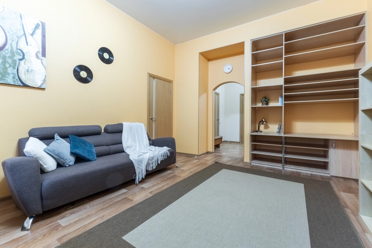 Апартаменты Comfort Home на 10 гостей на Карла Маркса 39