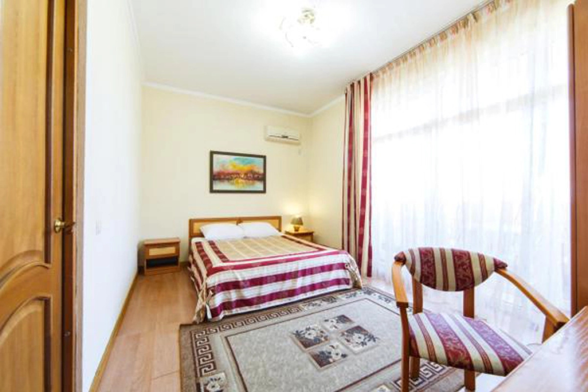 Гостевой Дом Лаура