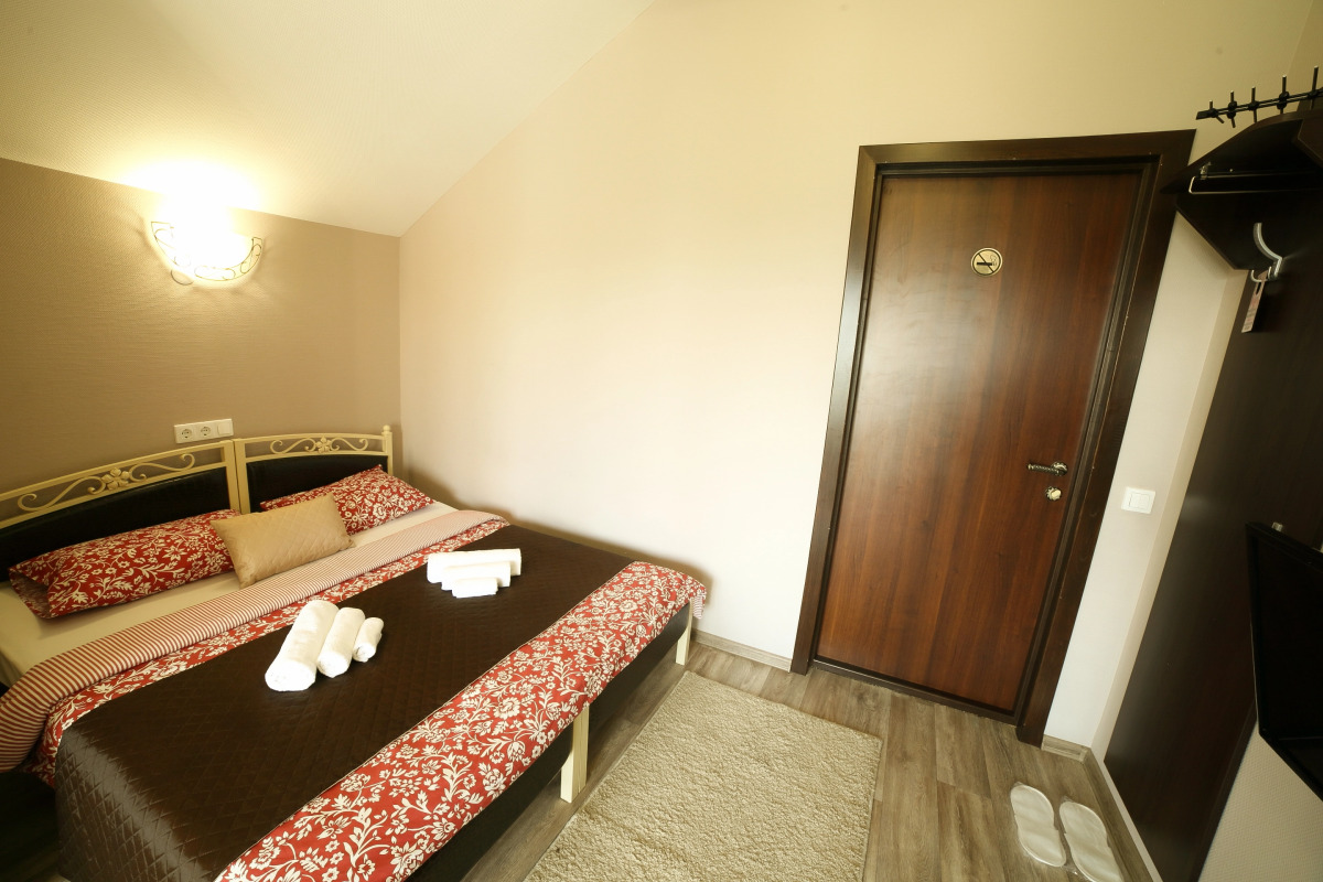 Отель на Ленинградской