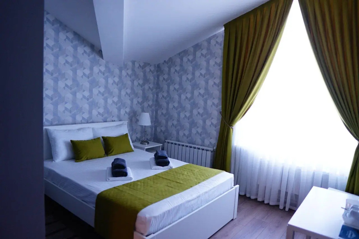 Отель Петровский Лес