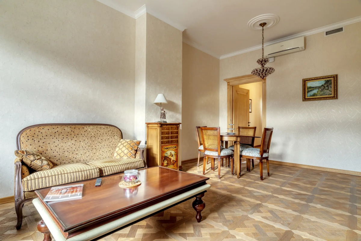 Апартаменты Превосходная квартира у парка Горького