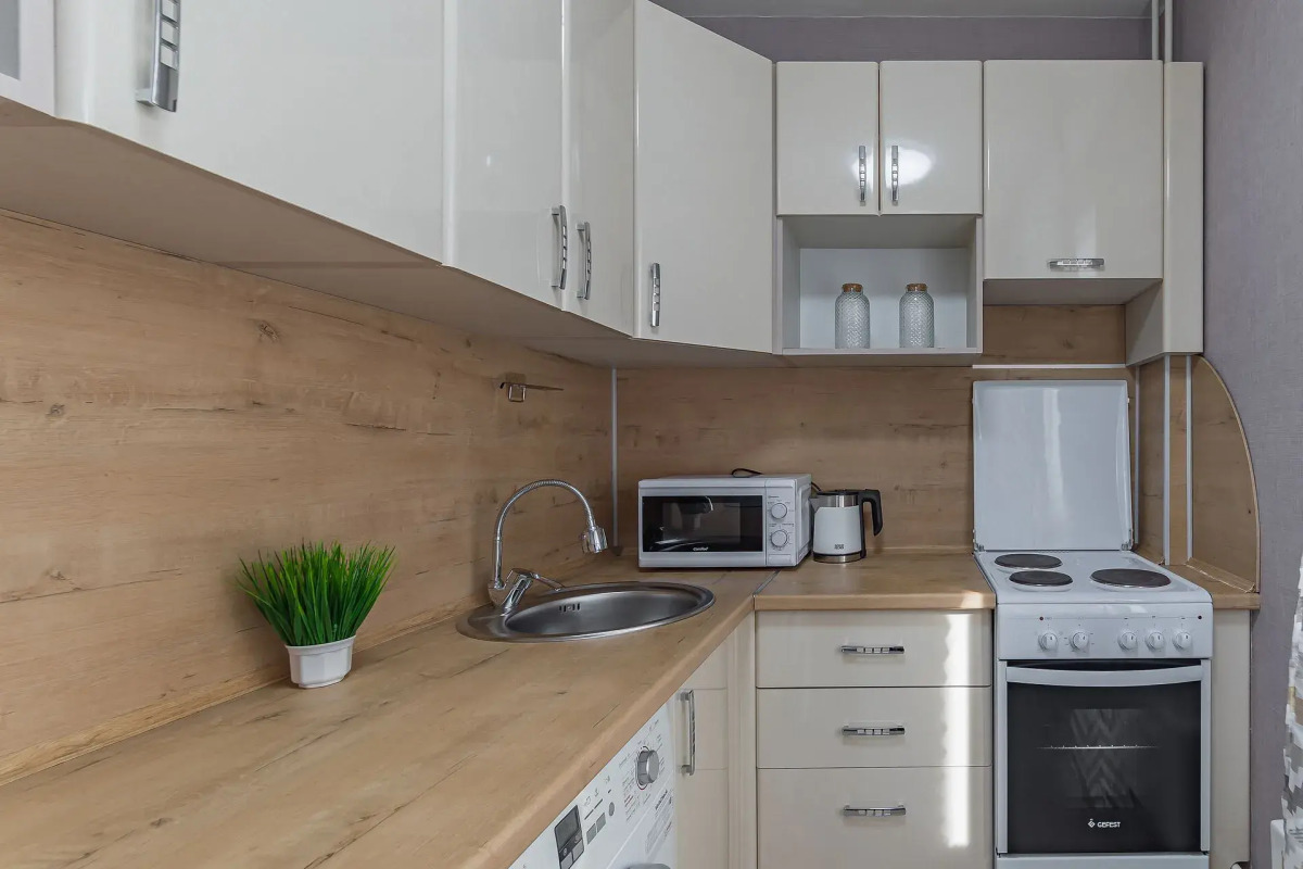 Квартира на Бурнаковская 105