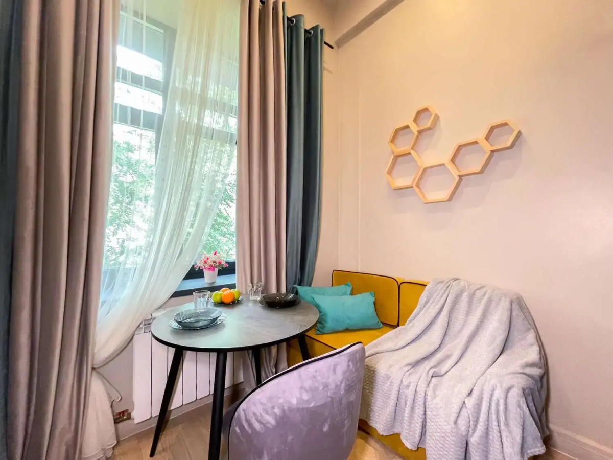 Апартаменты Стильная 2х-уровневая Cтудия рядом с метро Тульская