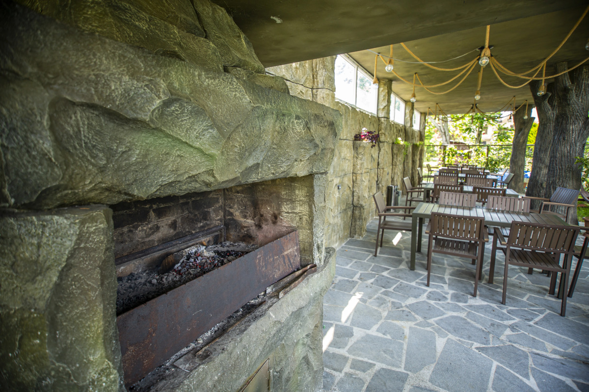 Отель Chveni Ezo Boutique Hotel