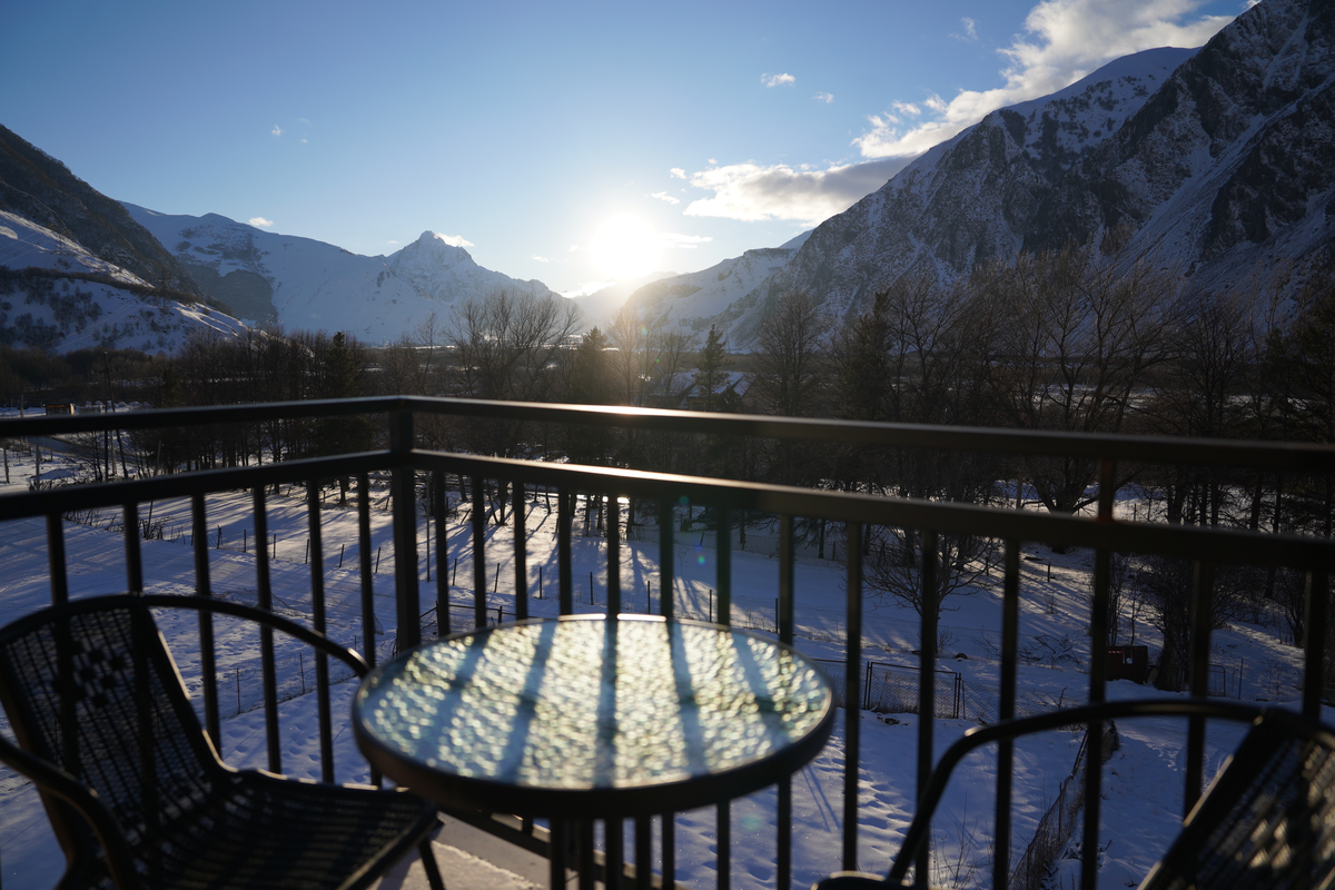 Отель Peak Kazbegi