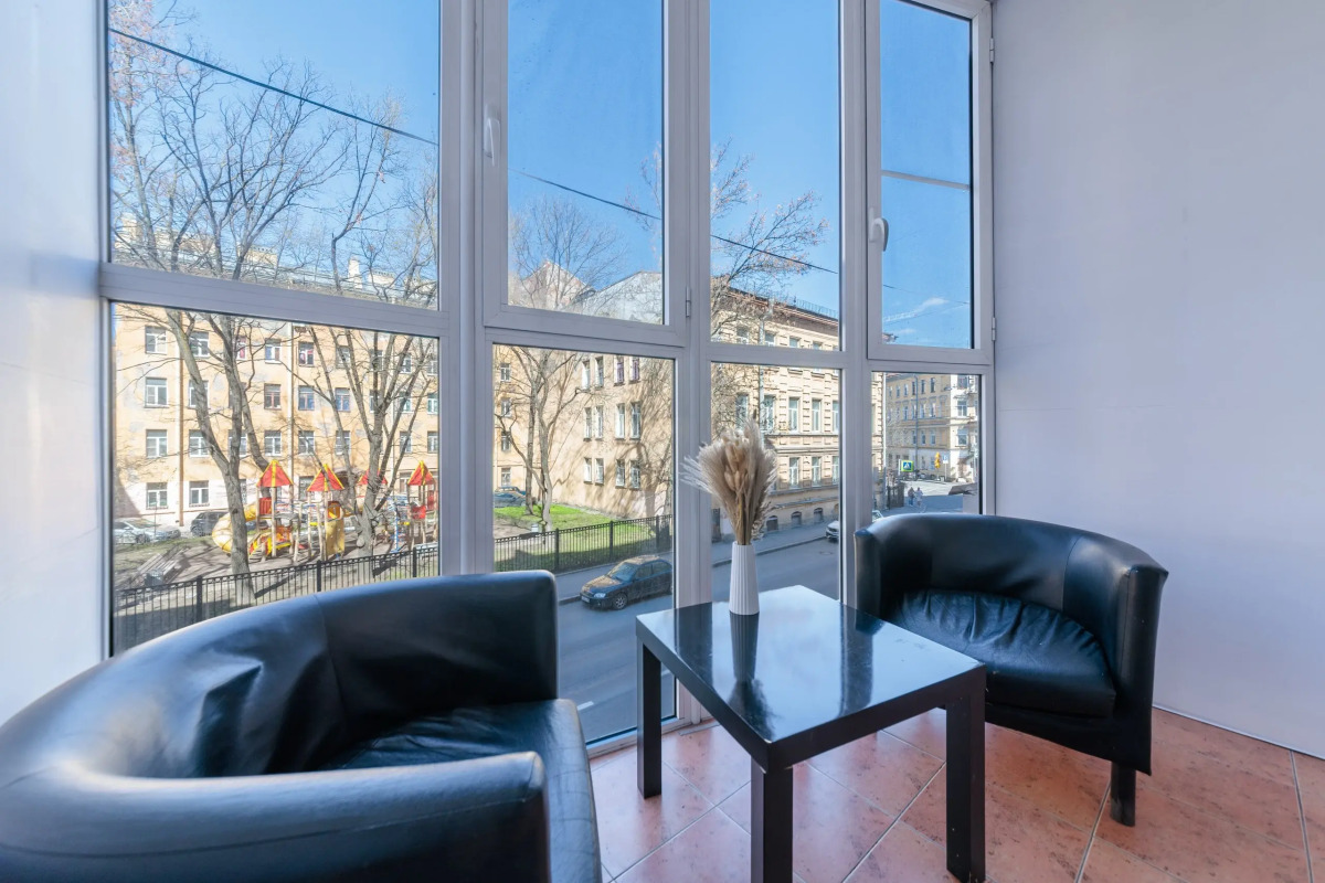 Апартаменты с 3 спальнями на Моисеенко 5 - 8 человек