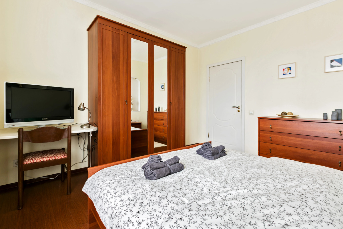 Double Tower Apartment on Dmitry Ulyanov St