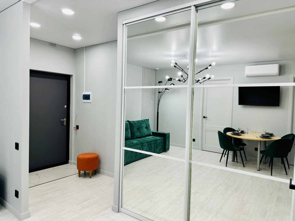 Апартаменты Unique Apart Изумруд рядом с Парком Ангелов, ФСК ЕЭС и Роскомнадзором на Мичурина 58/3