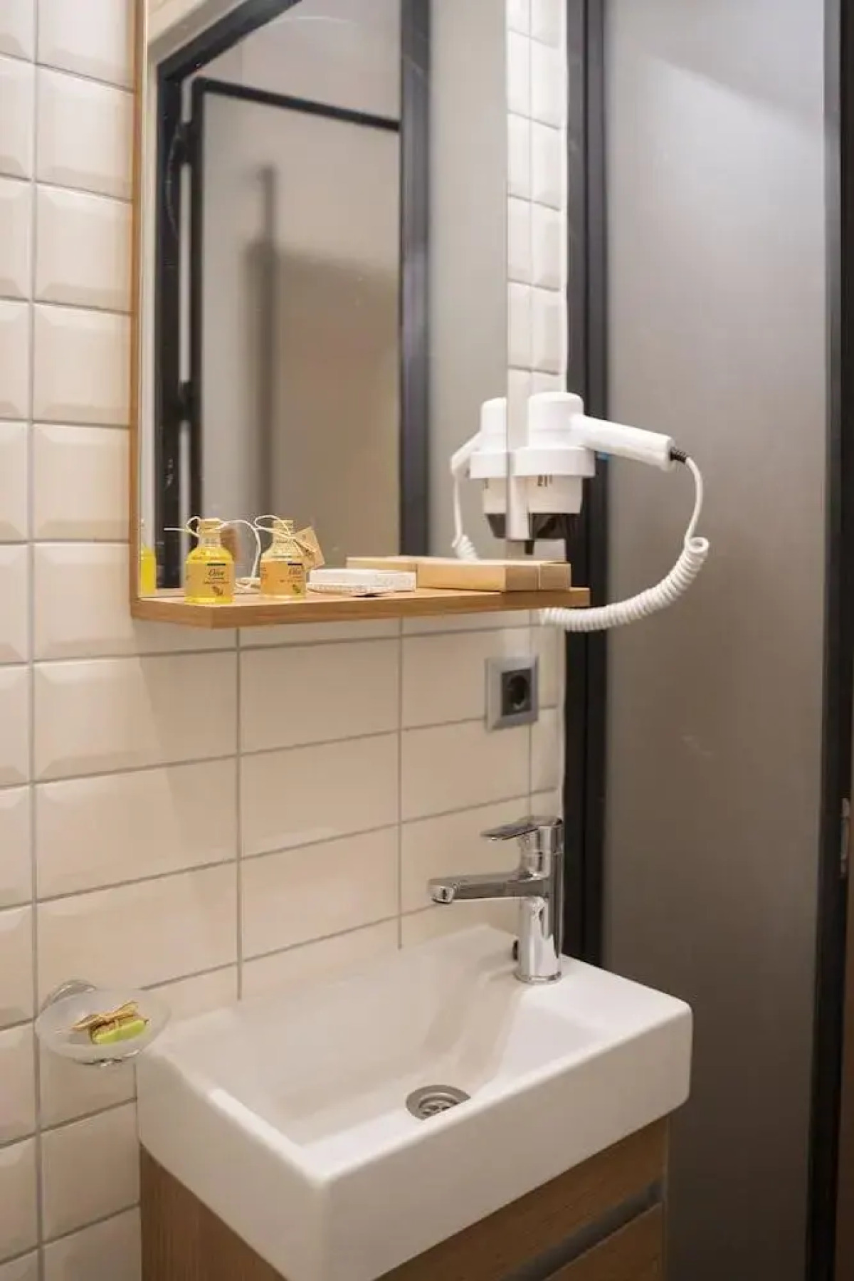 Отель Rafinn Hotel