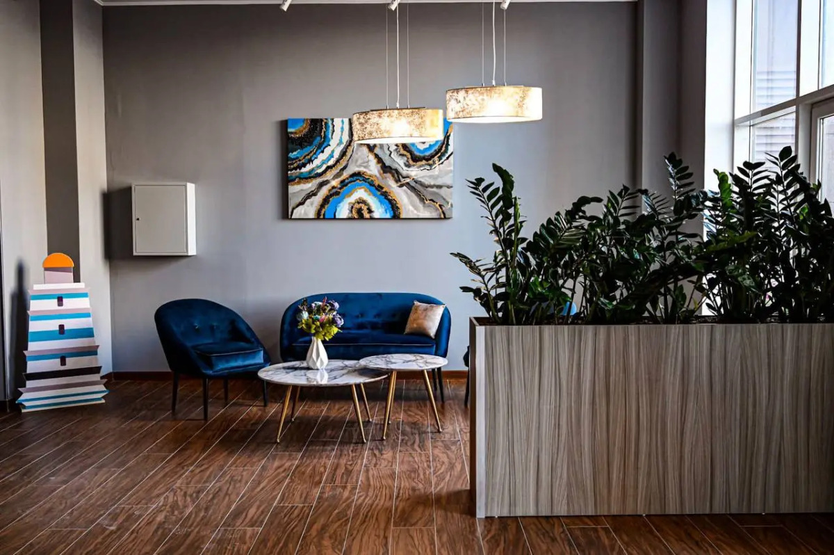 Апартаменты Энгельса 93