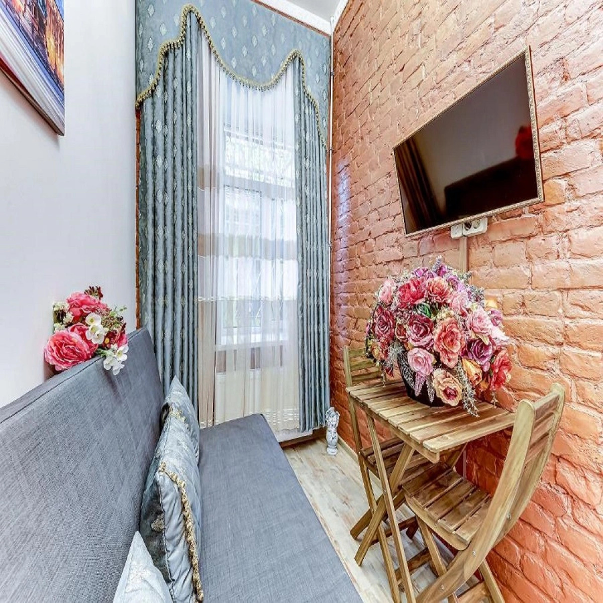 Апартаменты на набережной Обводного канала