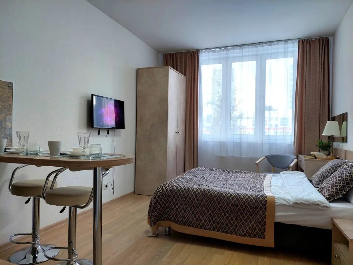 Три квартиры на Сахарова 2