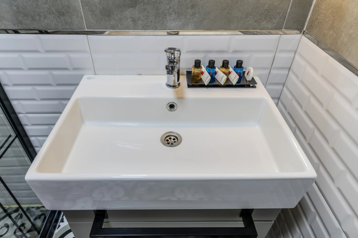 Intercity Airport Hotel