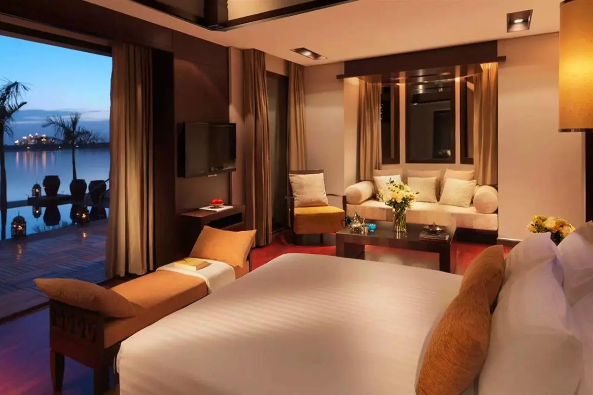 Курортный отель Anantara The Palm Dubai Resort