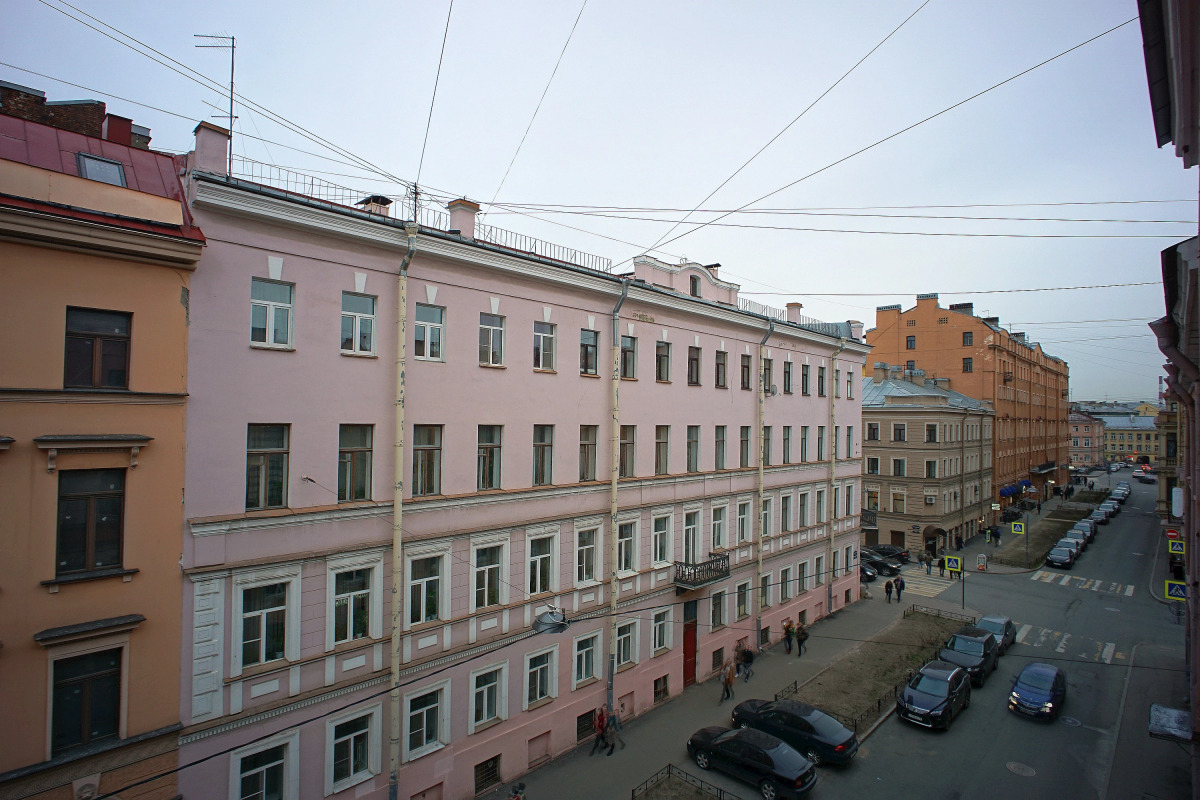 Меблированные комнаты на Столярном