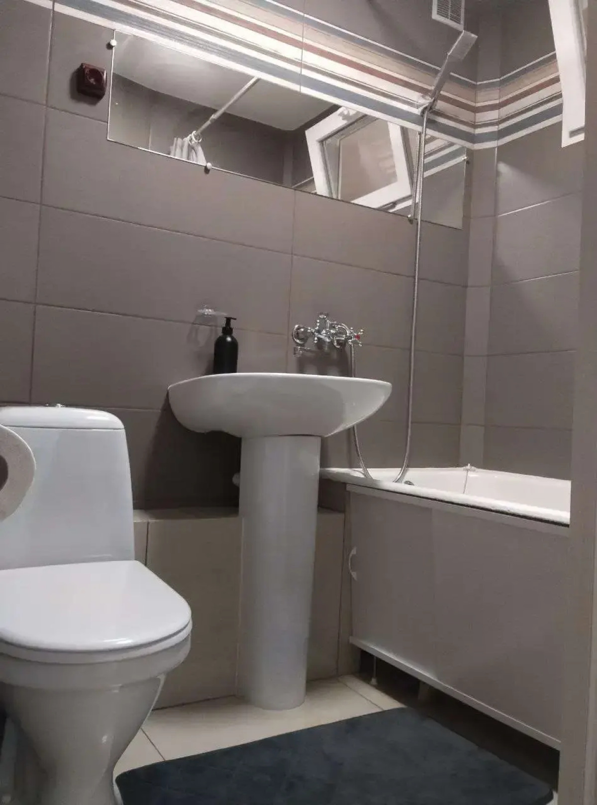 Квартира на Ефремова 8