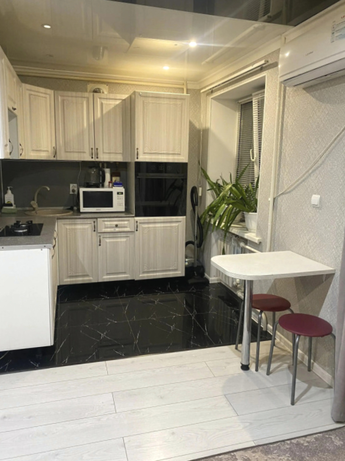 Квартира Уютная студия с удобным выездом на федеральную трассу