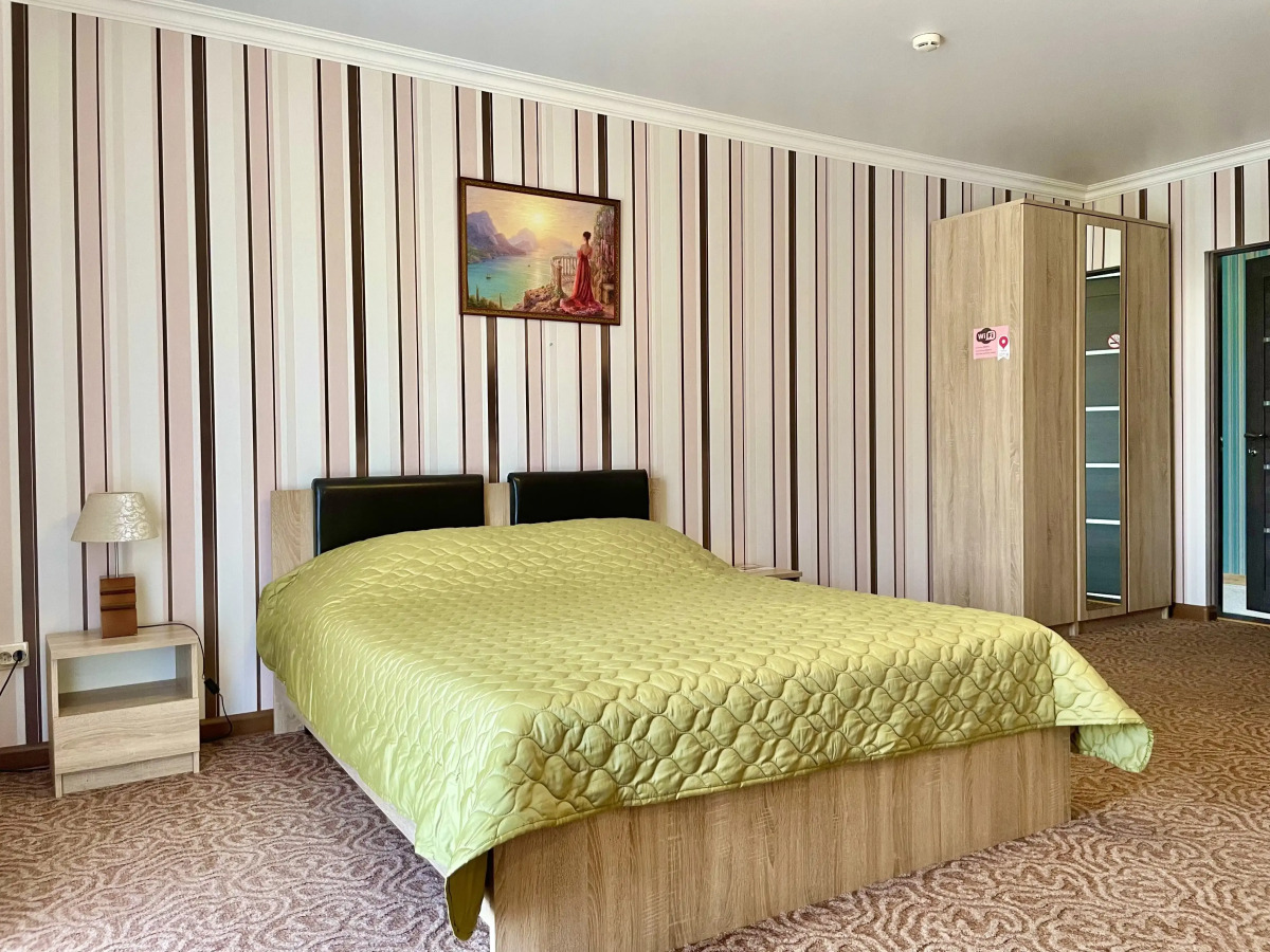 Отель Акварель