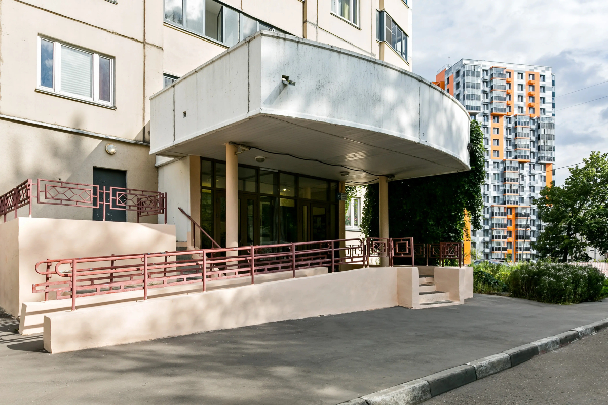 Double Tower Apartment on Dmitry Ulyanov St