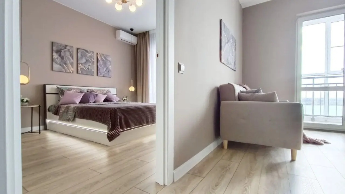 Квартира дизайнерская Renta27 в ЖК Riverdаy