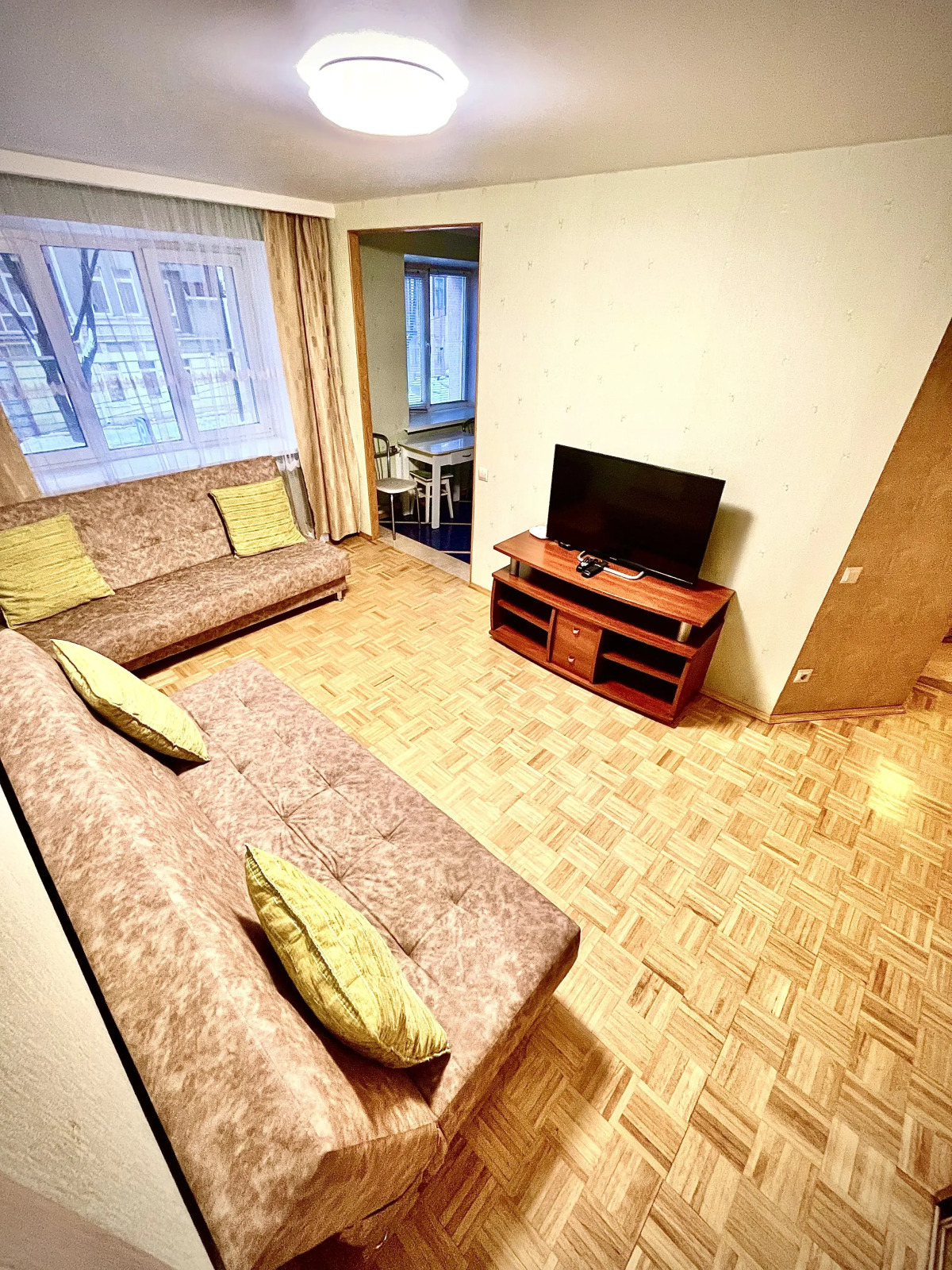 Квартира Короленко 19