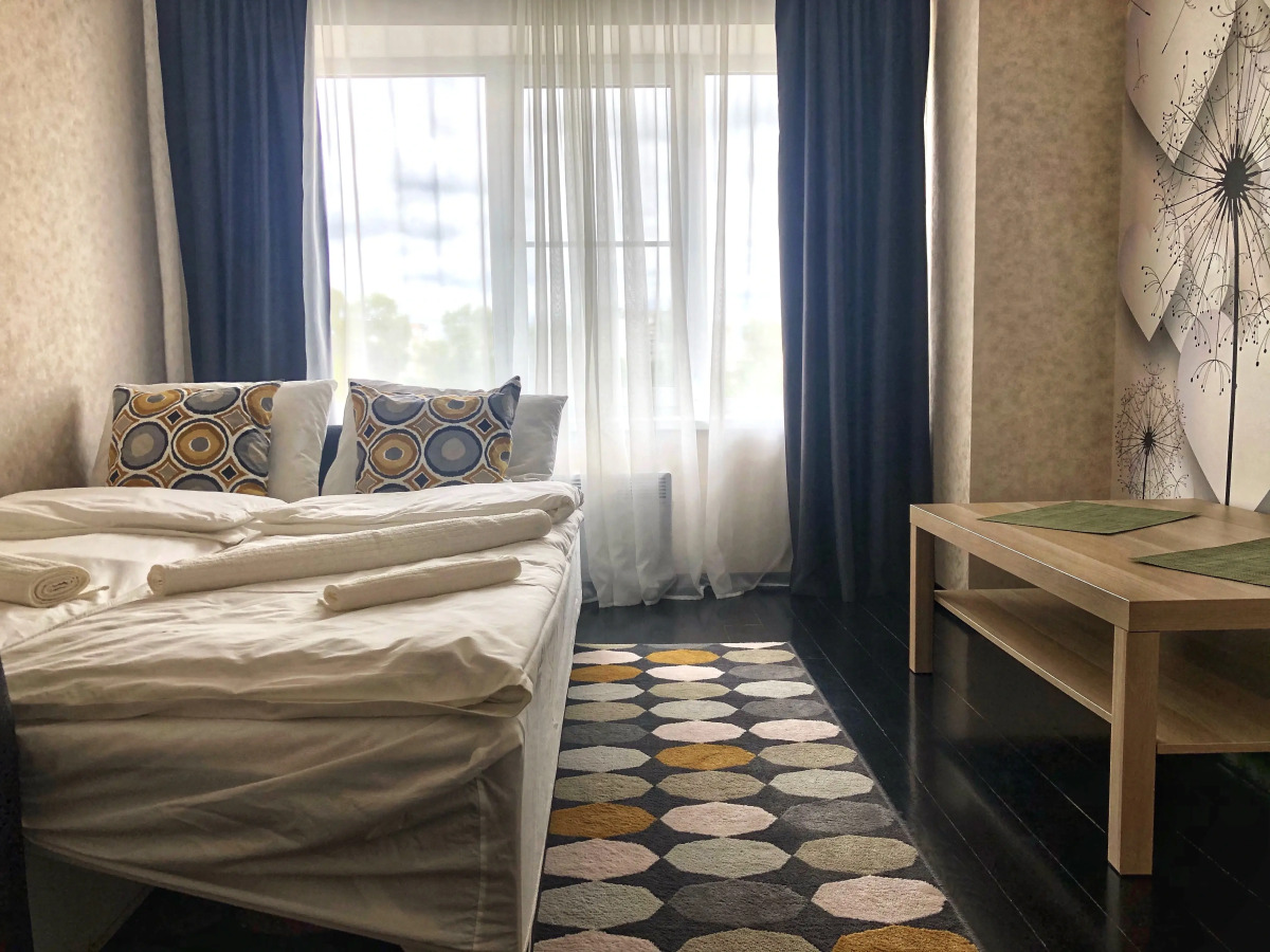 Апартаменты 5-комнатный люкс у озера на Мещерском бульваре