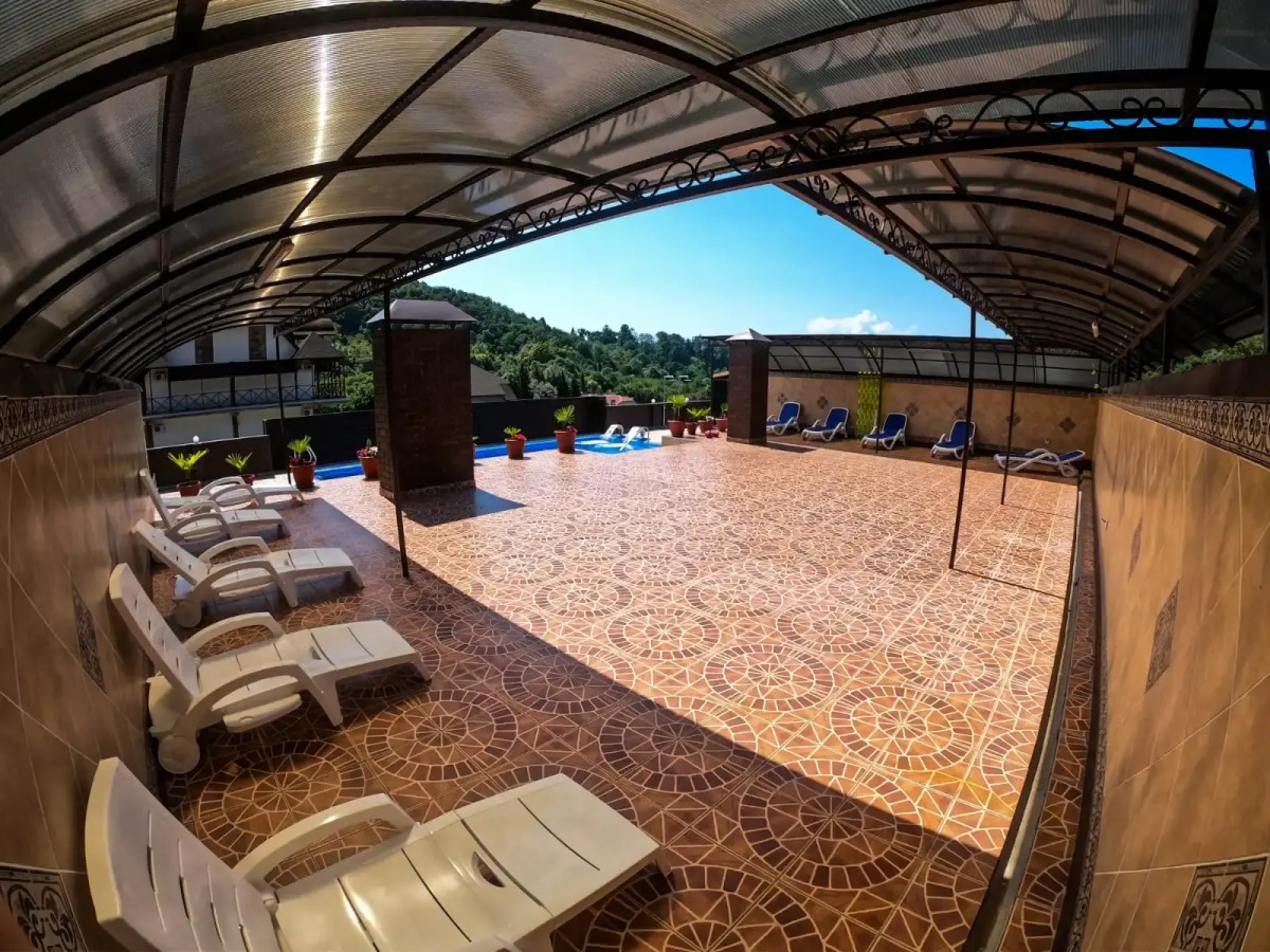 FamilyClub Созвездие - бассейн под облаками