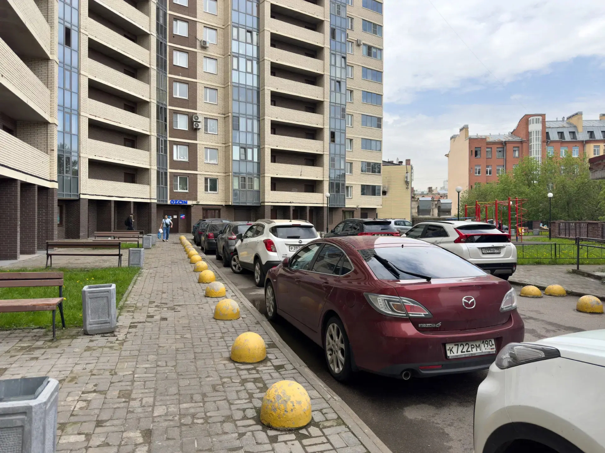 Квартира Студия Бирюза в 3 минутах пешком от метро Лесная