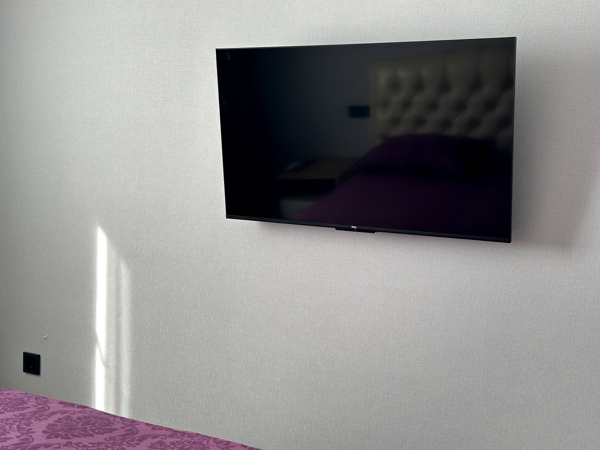 Аппартаменты "Эленика" двухкомнатная квартира в Махачкале с видом на озеро и мечеть