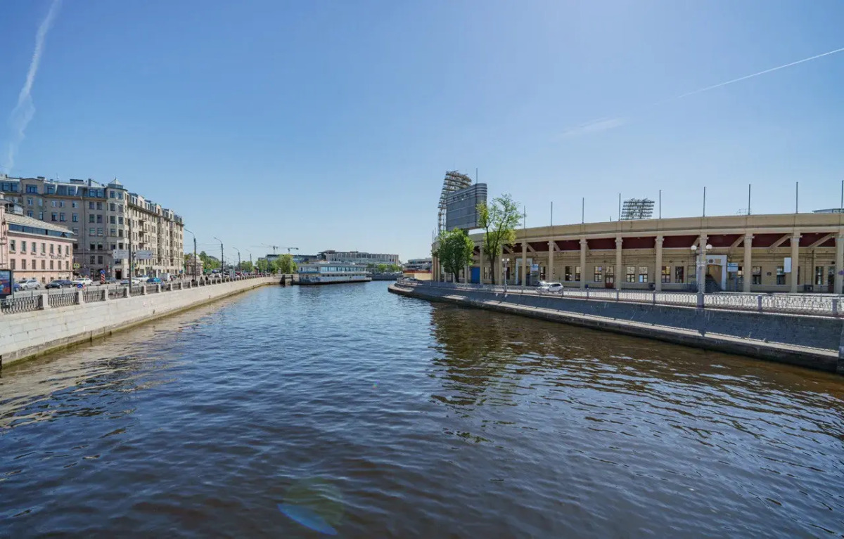 Квартира Студия 19 м² в центре Питера с видом на Неву