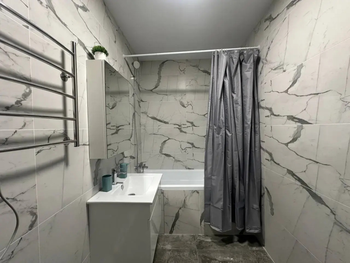 Апартаменты Уютная студия в экологичном районе города