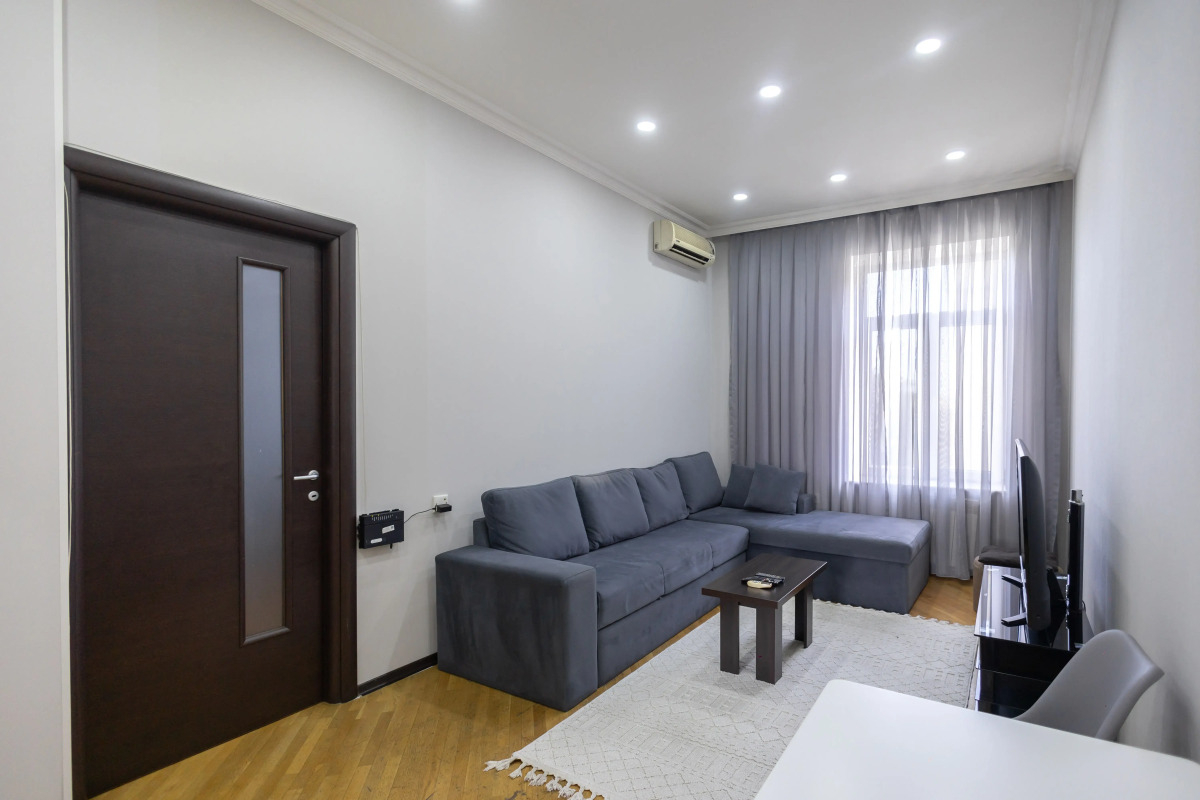 Апартаменты Односпальные с Гостиной в Центре Города