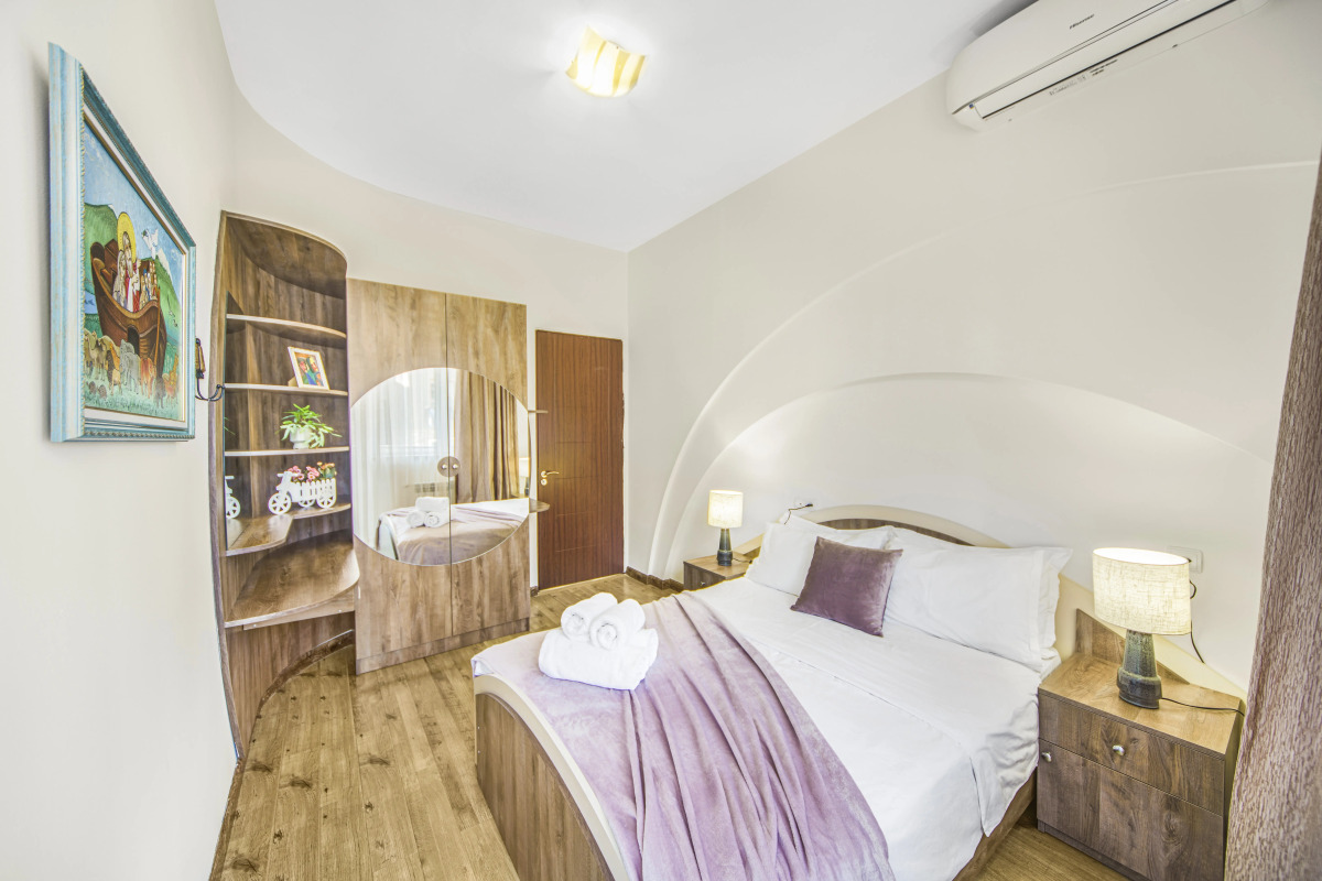 Апартаменты on Aram Street 4/3-19