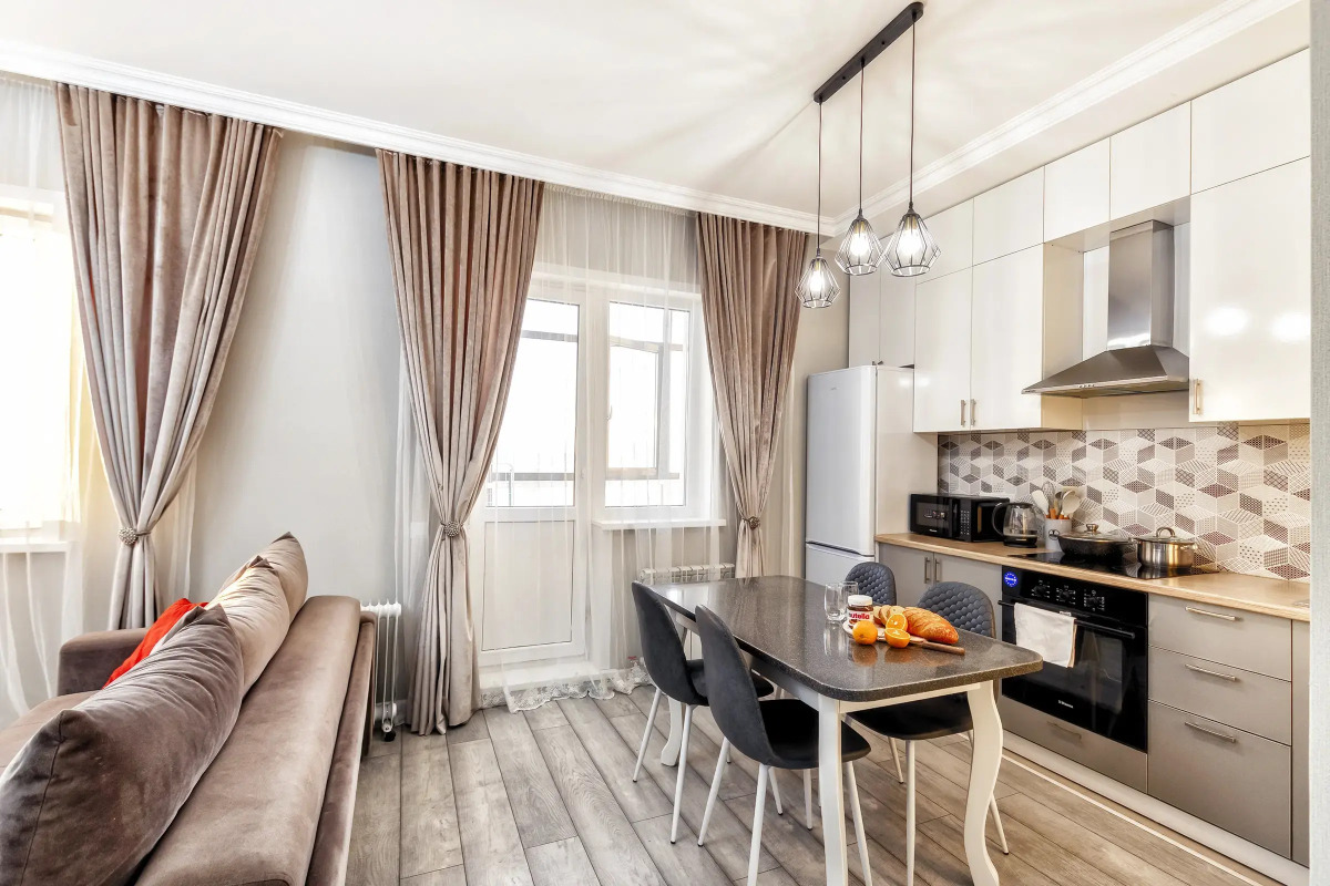 Квартира с красивым интерьером в центре Астаны